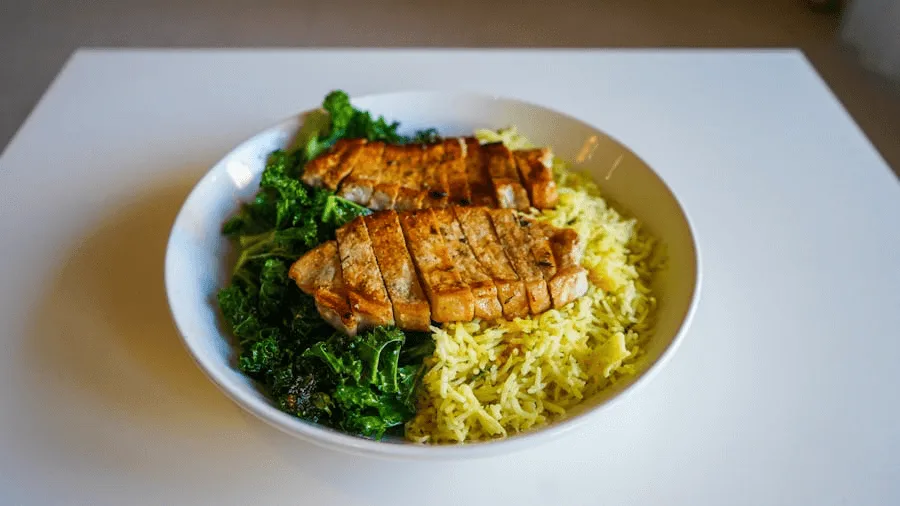 Chicken lunch plate